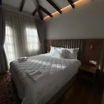 Hotel Hani I Gjelit Hotel,