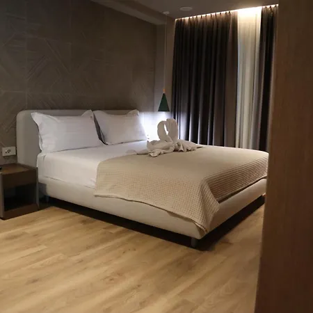 Hani I Gjelit Hotel, Szálloda