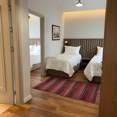 Hani I Gjelit Hotel, קורצ'ה