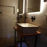 Hotel Hani I Gjelit Hotel, Korce