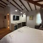 Hani I Gjelit Hotel, 5*