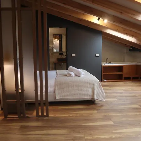 Hani I Gjelit Hotel, Korce