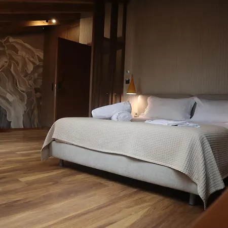 Hani I Gjelit Hotel,