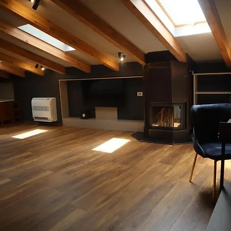 Hani I Gjelit Hotel, فندق