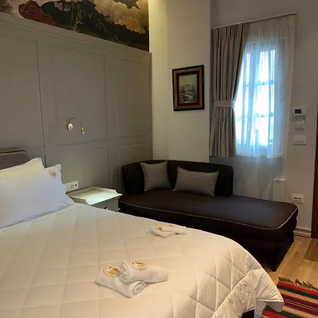 Hotel Hani I Gjelit Hotel,