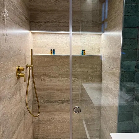 Hani I Gjelit Hotel, 5* Korça