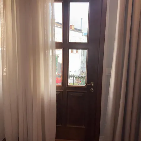 Hotel Hani I Gjelit Hotel, 5*