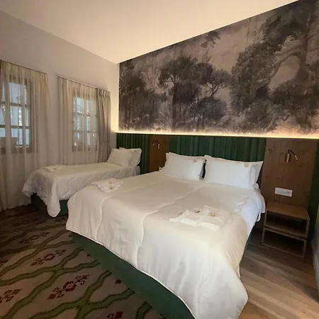 Hani I Gjelit Hotel, Korce