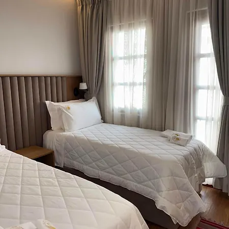 Hani I Gjelit Hotel, 5*