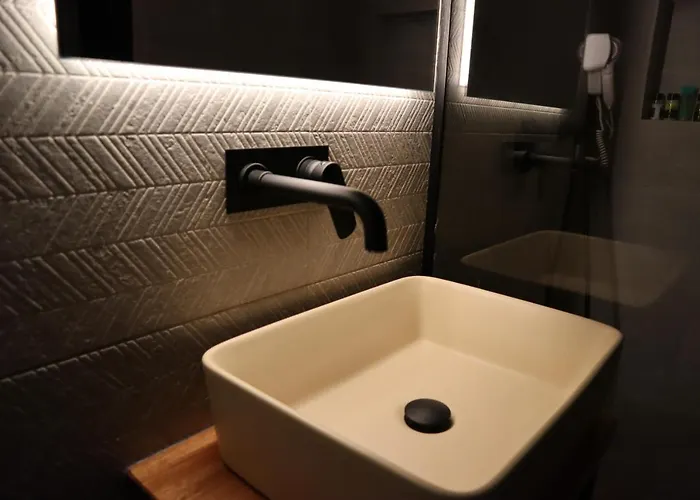 Hani I Gjelit Hotel,