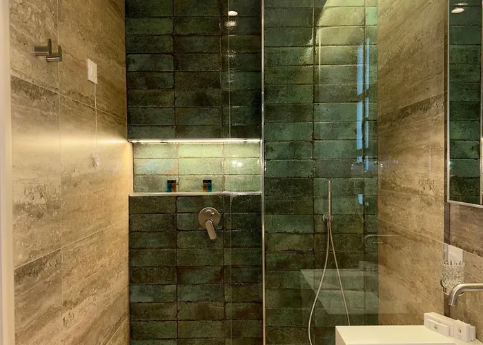 酒店 Hani I Gjelit Hotel, 科尔察