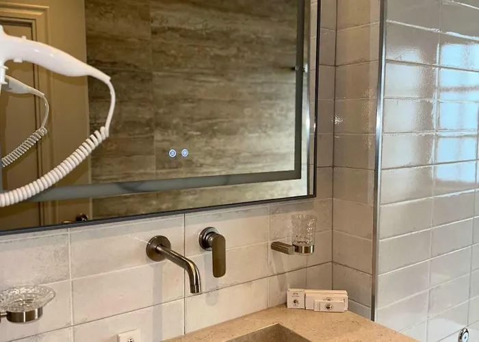 酒店 Hani I Gjelit Hotel, 5*