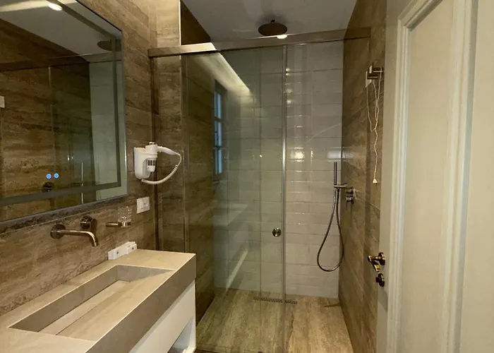 Ξενοδοχείο Hani I Gjelit Hotel, Κορυτσά