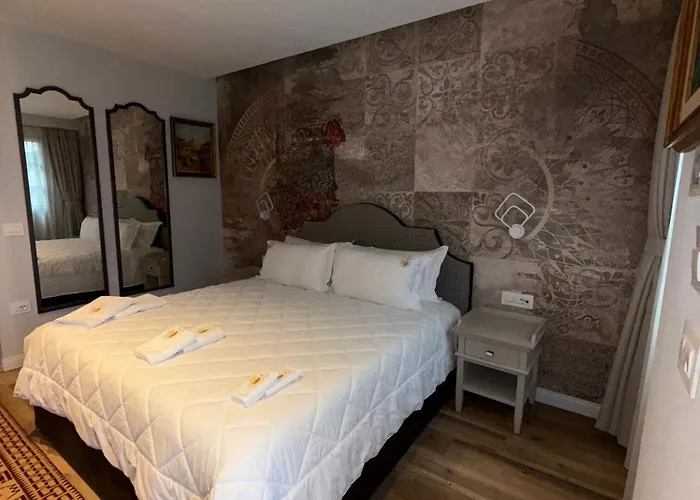 Hani I Gjelit Hotel, 5* 科尔察